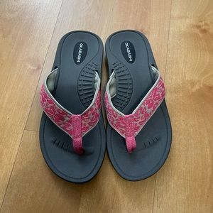 EUC size small Okabashi sandals